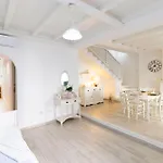 Center, Modern House With Ac And Wi-fi Апартаменты