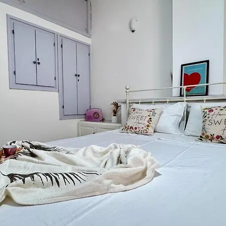 Appartamento Center, Modern House With Ac And Wi-fi