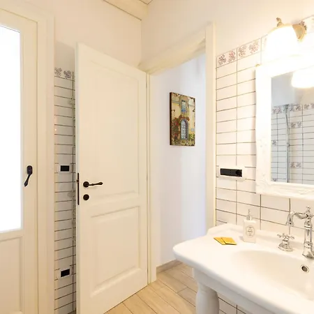 Center, Modern House With Ac And Wi-fi Olbia