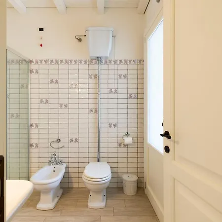 Center, Modern House With Ac And Wi-fi *