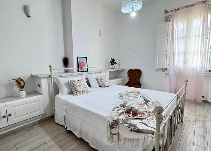 Center, Modern House With Ac And Wi-fi Olbia