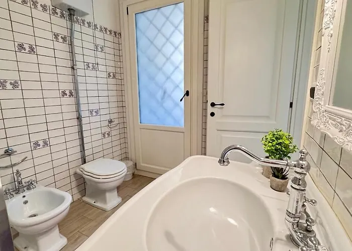 Center, Modern House With Ac And Wi-fi * 奧爾比亞